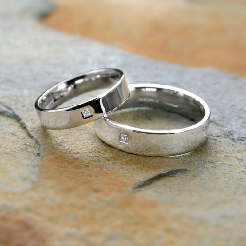 Platinum wedding rings